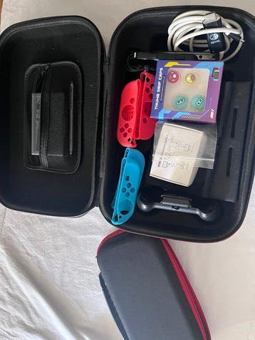 Nintendo - Switch - Ensemble de protection et accessoires -, Nieuw