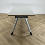 Haworth in hoogte verstelbare tafel 200x80 cm, licht grijs, Bureau