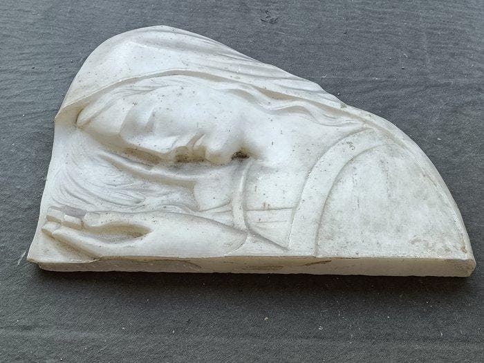 sculptuur, Madonna in Pregiera - 26 cm - Carrara marmer, Antiek en Kunst, Kunst | Niet-Westerse kunst