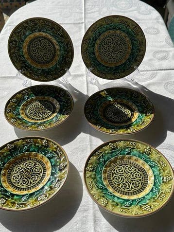 Bord (6) - Majolica (lood glazuur)