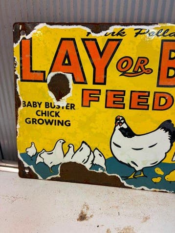 Lay or Bust Feeds – Kippenvoer – Emaille Reclamebord -