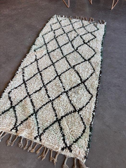 Vintage Moroccan Berber Rug – Handmade Wool Tribal Carpet –, Huis en Inrichting, Stoffering | Tapijten en Vloerkleden