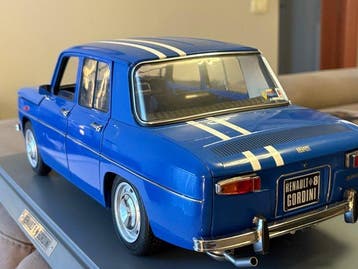 Eagle 1:8 - Voiture de sport miniature - Renault Gordini r8