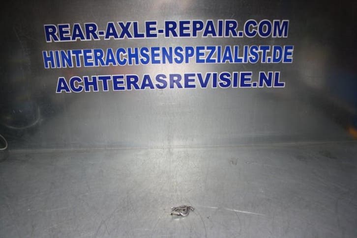 Embleem van een Opel Kadett B, aanduiding LS. (Exterieur), Auto-onderdelen, Carrosserie, Nieuw, Opel, Verzenden