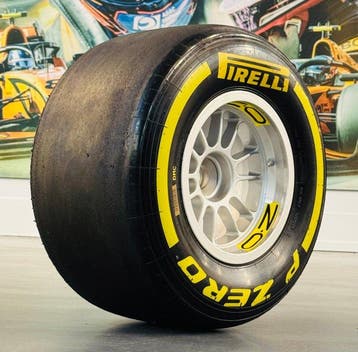 Wiel compleet met band - Formule 1 Pirelli - O.Z. *** NO, Nieuw