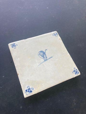 Tegel - Delfts blauwe tegel met een olifant met mensen hoofd, Antiek en Kunst
