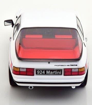kkscale 1:18 - Modelauto - Porsche 924 S - 1985 - Martini, Nieuw