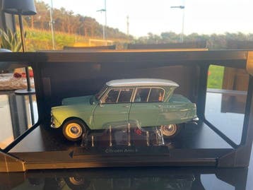 Norev 1:18 - Modelauto - Citroën Ami 6, Nieuw