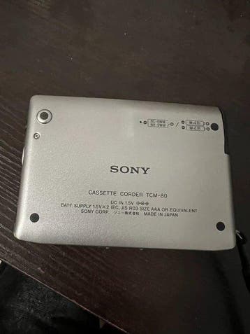 Sony - TCM-80 Lecteur portable de cassettes