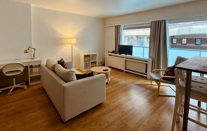 Appartement aan Rue Charles Degroux, Etterbeek, Immo, Appartementen en Studio's te huur, 35 tot 50 m²