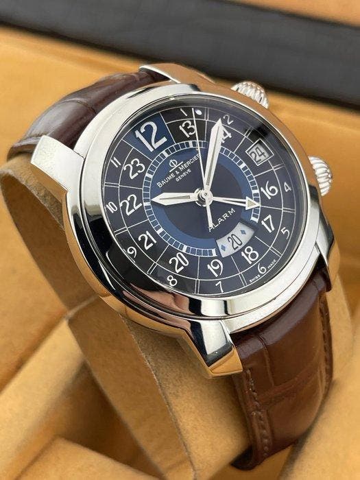 Baume & Mercier - Capeland Alarm (GMT-style 24-hour dial) -, Handtassen en Accessoires, Horloges | Heren