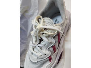 adidas Ozweego W - Dames Sneakers - Maat 36 - Wit/Roze, Kleding | Dames, Verzenden, Zo goed als nieuw