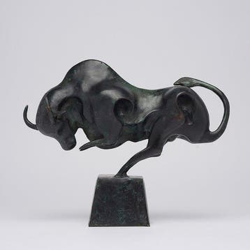Sculpture, Bronze Sculpture of a Striking Bull - with base -