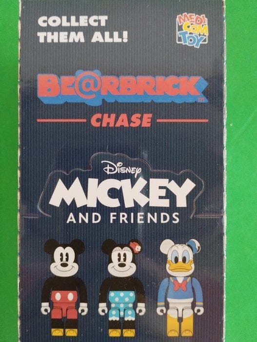Bearbrick Chase Disney Mickey Mouse  Friends Blind Box, Antiquités & Art, Art | Objets design
