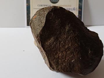 Chondrite NWA 385.18G ORIENTED avec croute de fusion