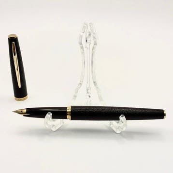 Sailor - Vintage Black Leather-Wrapped 18K Nib - Zonder
