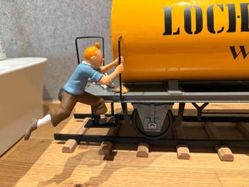 Tintin - Statuette Aroutcheff - Wagon LochLomond - Signé -, Nieuw