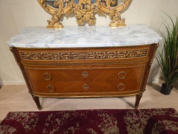 Louis XVI commode, Maison & Meubles