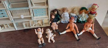 onbekend - Poppenhuis Poppenhuis babykamer meubelset -