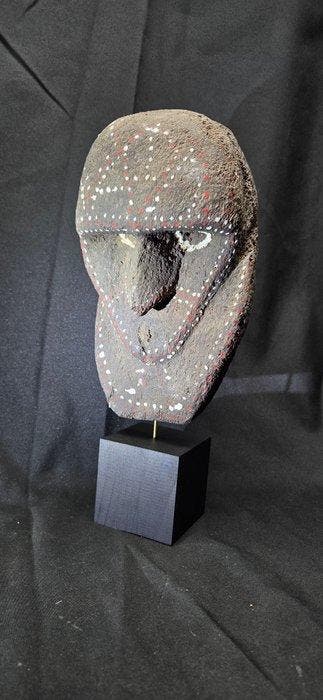 Original Mask figure of rank - Happy hunting and good