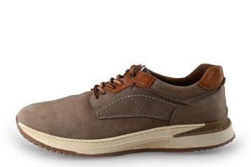 Nelson Sneakers in maat 44 Bruin, Kleding | Heren, Bruin, Verzenden, Zo goed als nieuw, Sneakers