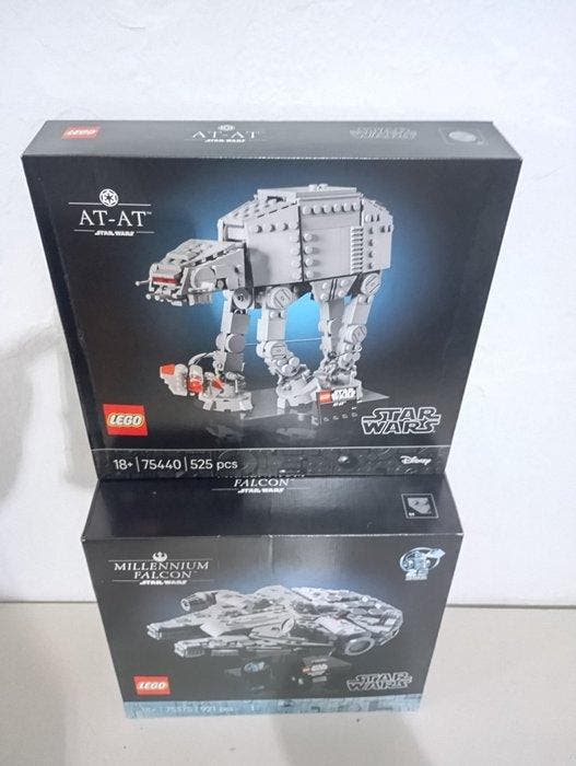 Lego Set - Star Wars - AT-AT & Millennium Falcon, Enfants & Bébés, Jouets | Duplo & Lego