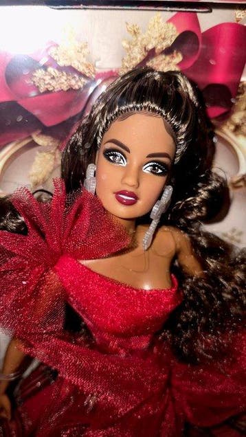 Mattel - Barbiepop Barbie holiday 2024 ispanic sigillata, Antiek en Kunst