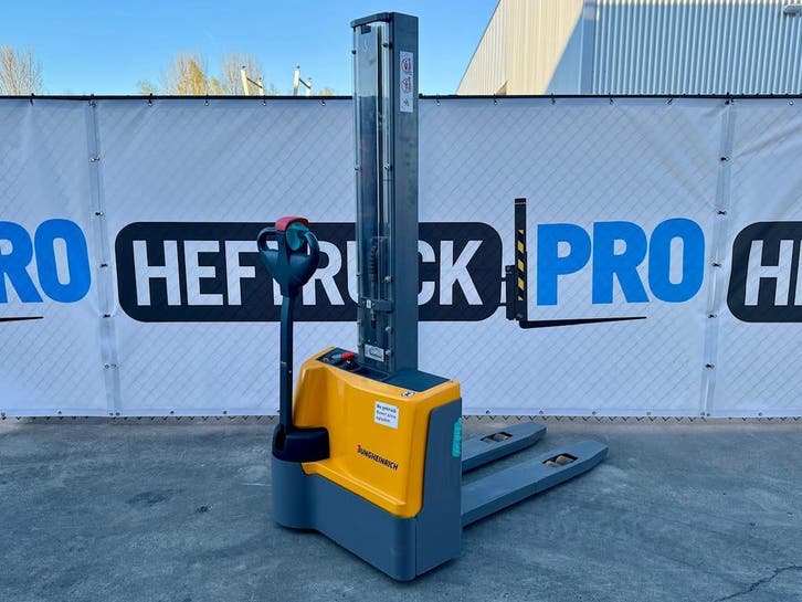 Jungheinrich EJC M10 hh 154cm (2017) compact MET VIDEO, Articles professionnels, Machines & Construction | Chariots élévateurs & Transport interne