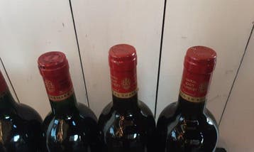 1984 , 1989 & 2002 (2) Chateau Haut Cloquet - Pomerol - 4, Verzamelen, Nieuw