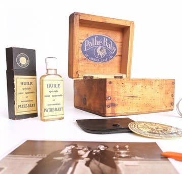Pathe Baby - Necessaire dEntretien 1920s - Projecteur de, Collections