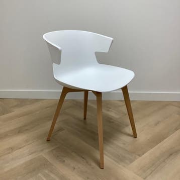 Design  stoel COVE van Dorigo, wit - beuken, Huis en Inrichting, Gebruikt, Wit, Eén