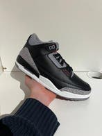 Nike - Air Jordan 3 Retro - Sneakers - Maat: EU 42 - Nieuw