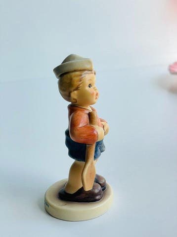 Goebel - M.I. Hummel - Statue, First Mate - TMK8 - 10 cm -