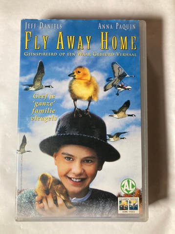 FLY AWAY HOME (VHS), Cd's en Dvd's, Gebruikt
