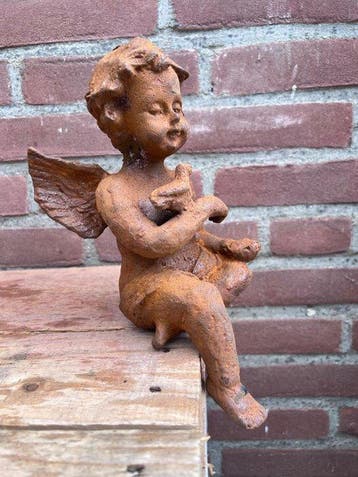 Decoratief ornament - Europa - Engelbeeld met vogel