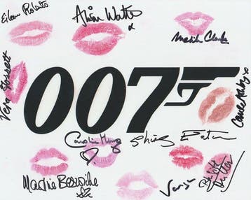 James Bond - Signed and Kissed by 10 Bond Girls!, Nieuw