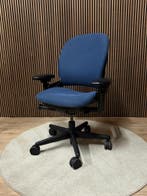 Refurbished Steelcase Leap Met Nieuwe Blauwe Stof!, Maison & Meubles, Chaises de bureau, Bureaustoel