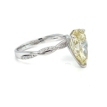 Ring - 14 karaat Witgoud - 3.07ct. tw. Geel Diamant (Fancy