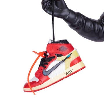 SKE - Banksy X NIKE AIR JORDAN