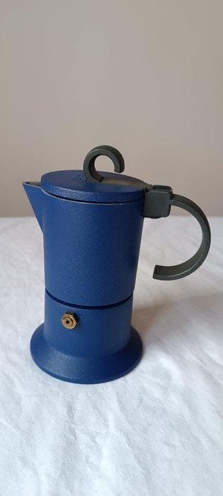 Bialetti BIA 1 — Moka Vintage Blu Elettrico NOS (Mai Usata), Antiquités & Art, Antiquités | Ustensiles de cuisine