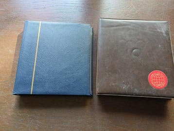 Wereld. 2 x Album with veriaus intresting world Coins