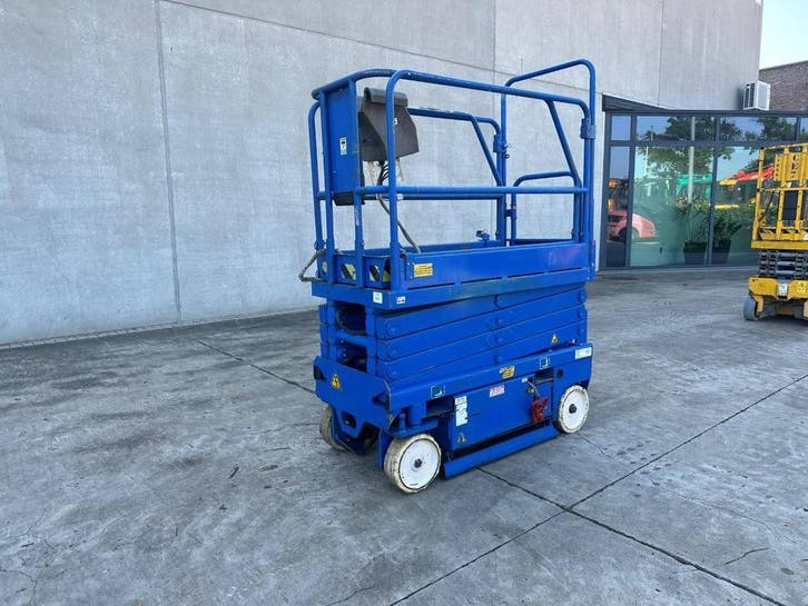 Veiling: Schaarlift Upright MX-19 Elektrisch 2002, Articles professionnels, Machines & Construction | Ascenseurs, Échafaudages & Échelles