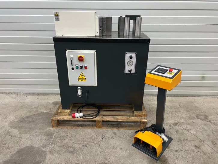 KARBEND strippenbuigmachine strippenbuiger 20 ton, Bricolage & Construction, Outillage | Autres Machines