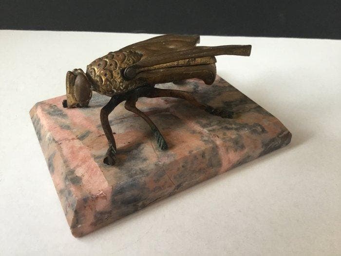 Sculpture, Vlieg met openslaande vleugels - 6.5 cm - Cuivre,, Antiquités & Art, Curiosités & Brocante