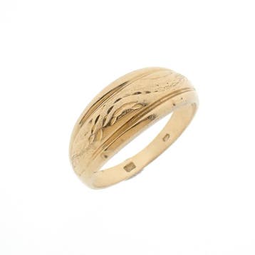 Gouden ring met reliëf, Handtassen en Accessoires, Ringen, 18 tot 19, Gebruikt, Ophalen of Verzenden, Dame