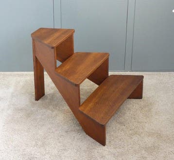 Trapje - Bibliotheektrap, Etagère, Plantentafel. - Eikenhout