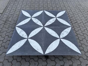 Veiling - 41,16 M2 Keramische Tegel Blue Stone Flower 70x70x
