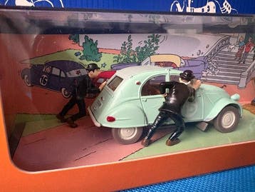 Tintin - Scène 1/43 - La 2CV des Dupondts - 1 auto - 2008, Nieuw