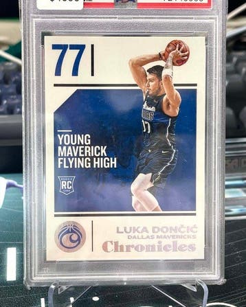 2018 Panini Chronicles UFC Luka Doncic Insert card - PSA 10, Nieuw