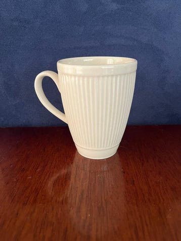 Wedgwood - Service de dîner (6) - Poterie - 6 tasses hautes, Antiek en Kunst
